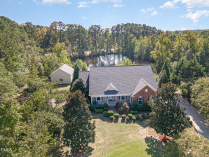 3313 Overhead Ct Willow Springs, NC 27592