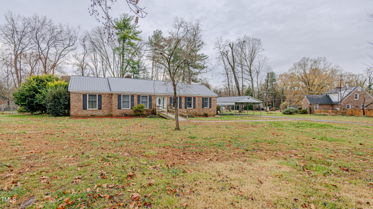 921 Dogwood Ln Graham, NC 27253