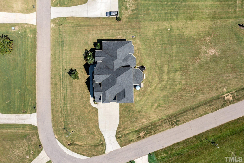 499 Marcellus Way Clayton, NC 27527