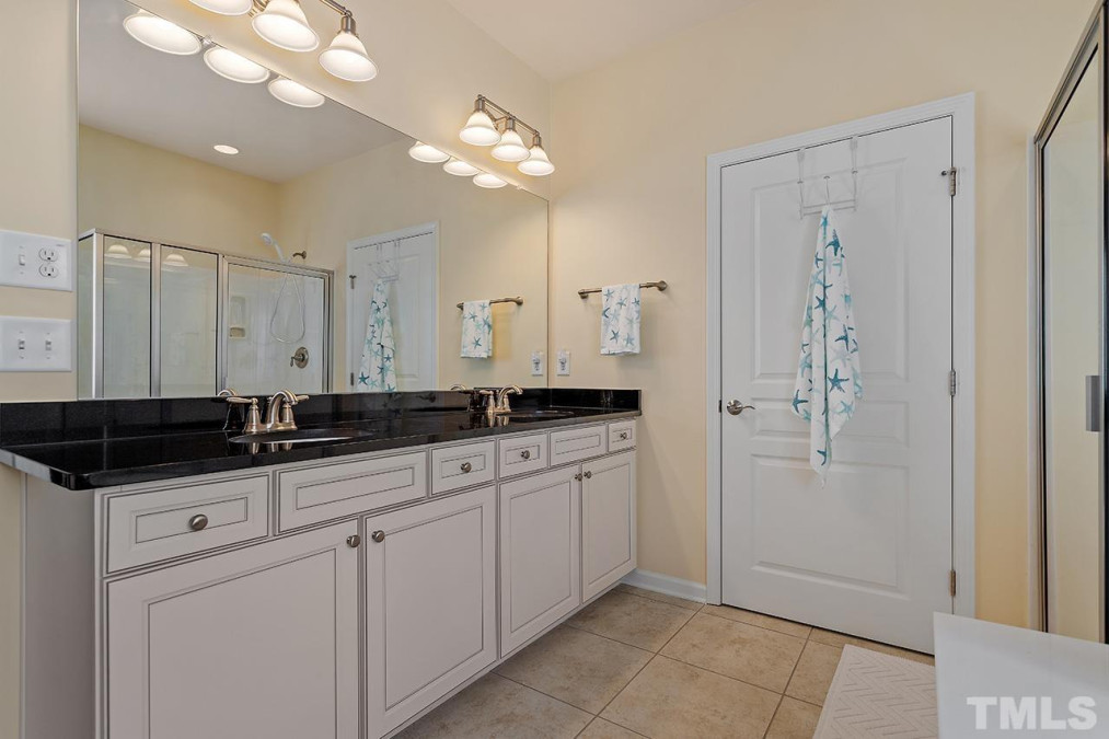 801 Blackfriars Loop Cary, NC 27519