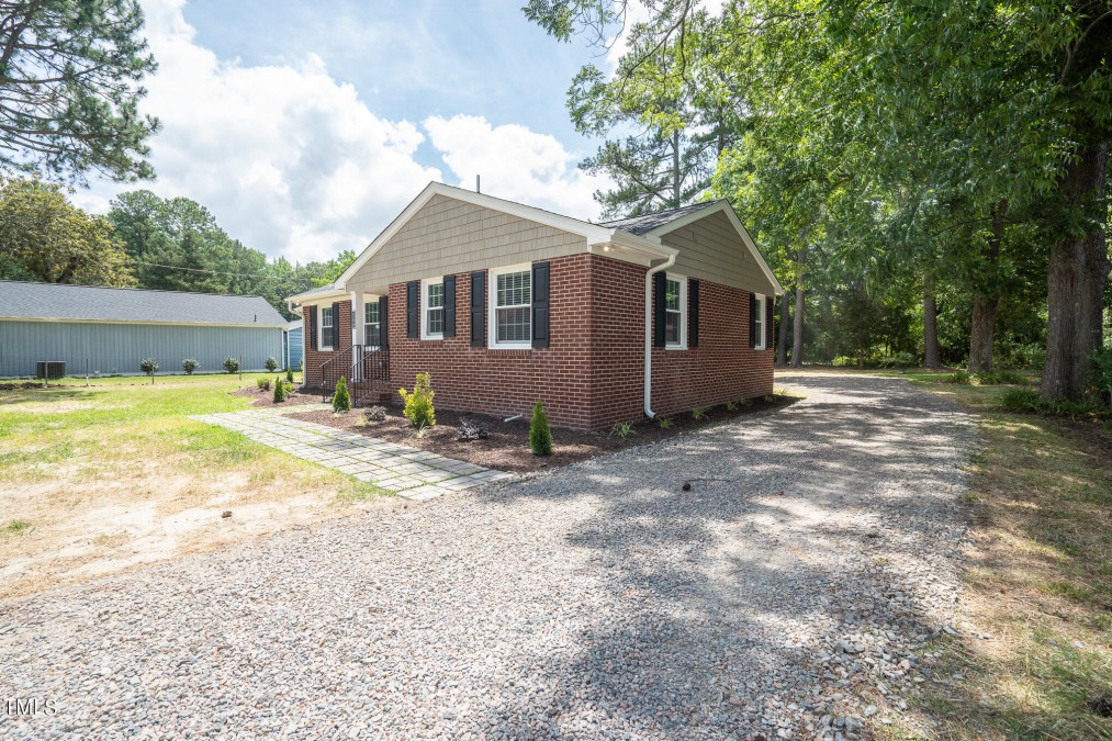 505 Church St Enfield, NC 27823