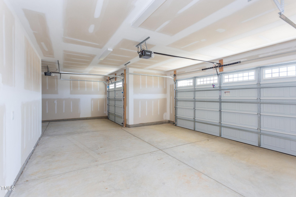 86 Barn Door Dr Lillington, NC 27546