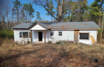 4921 Universal Dr Wake Forest, NC 27587