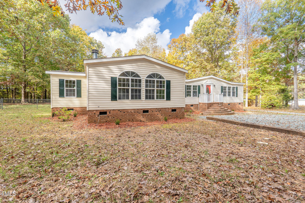 6423 Forest Grove Dr Snow Camp, NC 27349