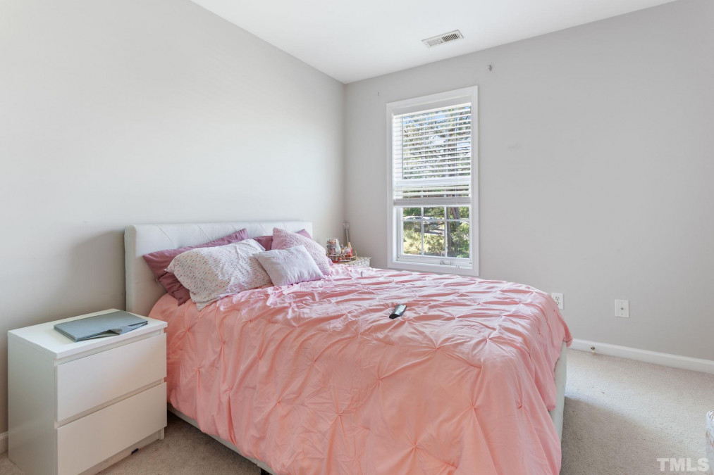 7108 Snodgrass Hill Ct, Raleigh, NC 27610 Raleigh Realty