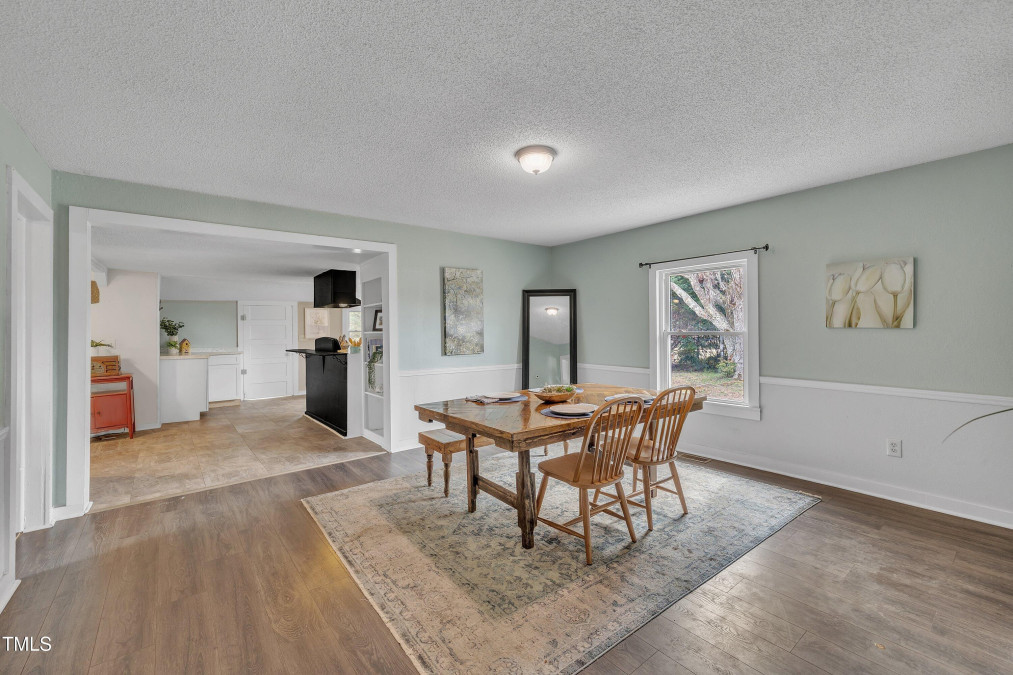 9321 Stephenson Adams Ln Willow Springs, NC 27592