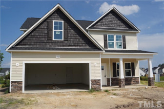 533 Amusement Dr Hope Mills, NC 28348