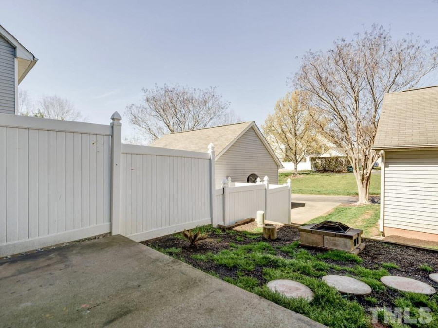 2615 Garden Knoll Ln Raleigh, NC 27614