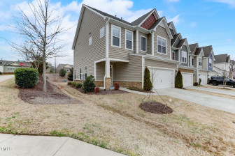 203 Acorn Hollow Pl Durham, NC 27703