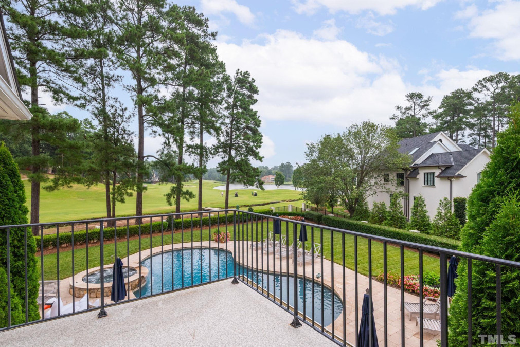 105 Fairway Valley Ct Cary, NC 27513