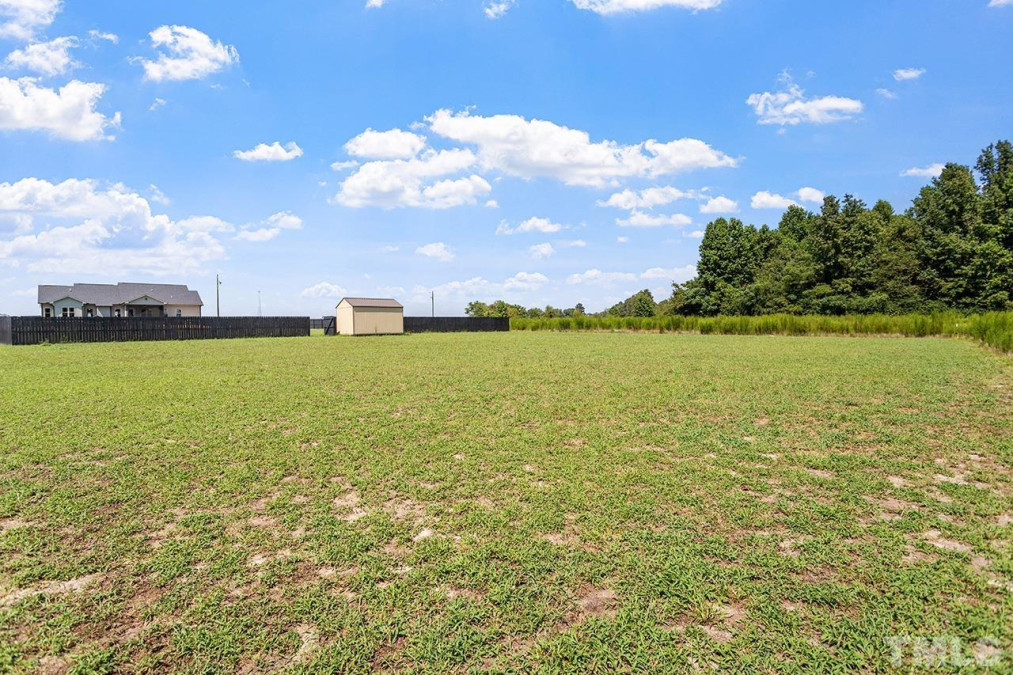 638 Core Rd Dunn, NC 28334