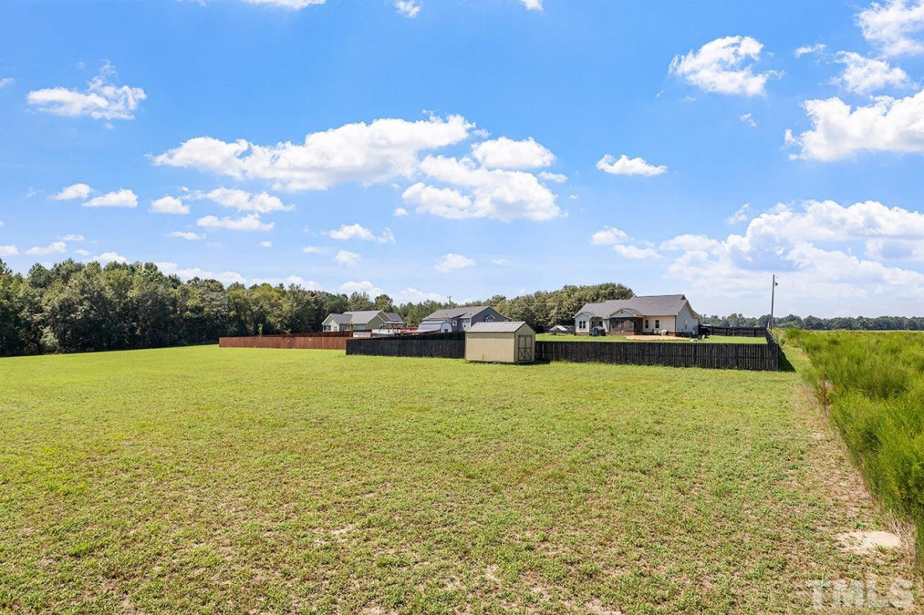 638 Core Rd Dunn, NC 28334