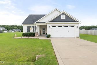 159 Day Lily St Selma, NC 27576