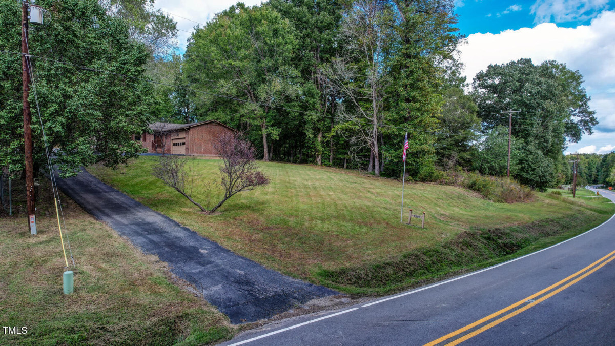 2892 Nc Hwy 700 Pelham, NC 27311