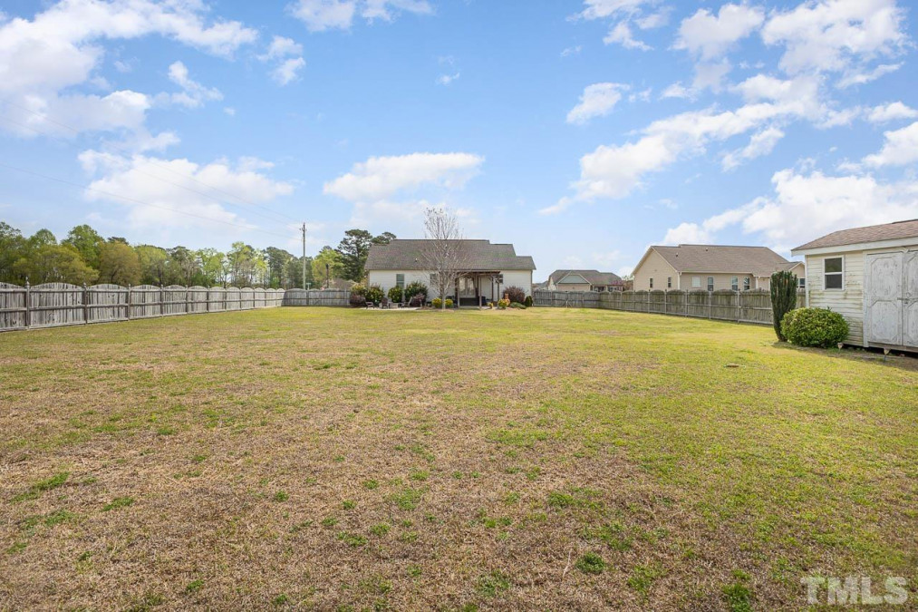 20 Middle Landing Dr, Smithfield, NC 27577 Raleigh Realty