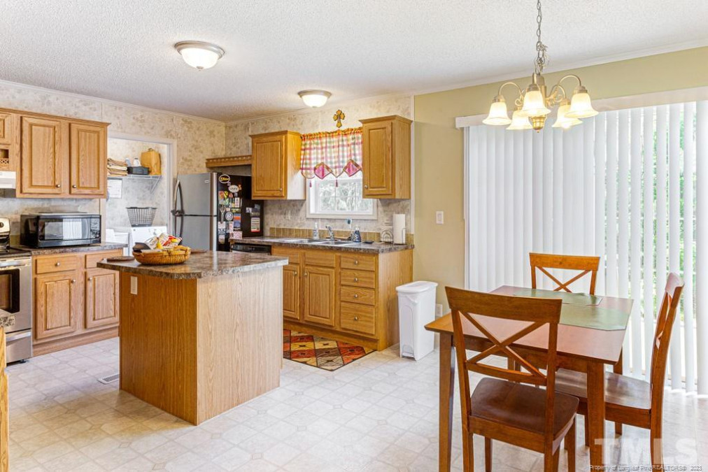 184 Mullins Dr Lillington, NC 27546