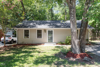 208 Scarlett Dr Chapel Hill, NC 27517