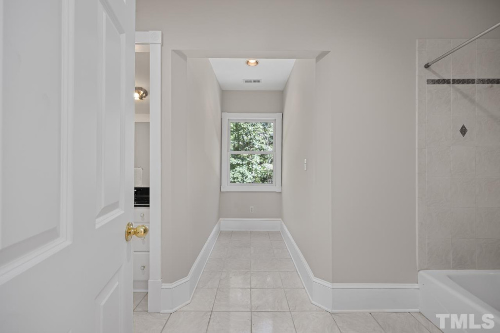 1101 Heron Pond Dr Chapel Hill, NC 27516