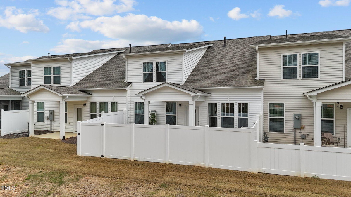 53 Whitley Ridge Dr Clayton, NC 27527