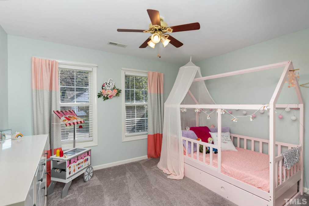 5012 Bartons Enclave Ln, Raleigh, NC 27613 Raleigh Realty