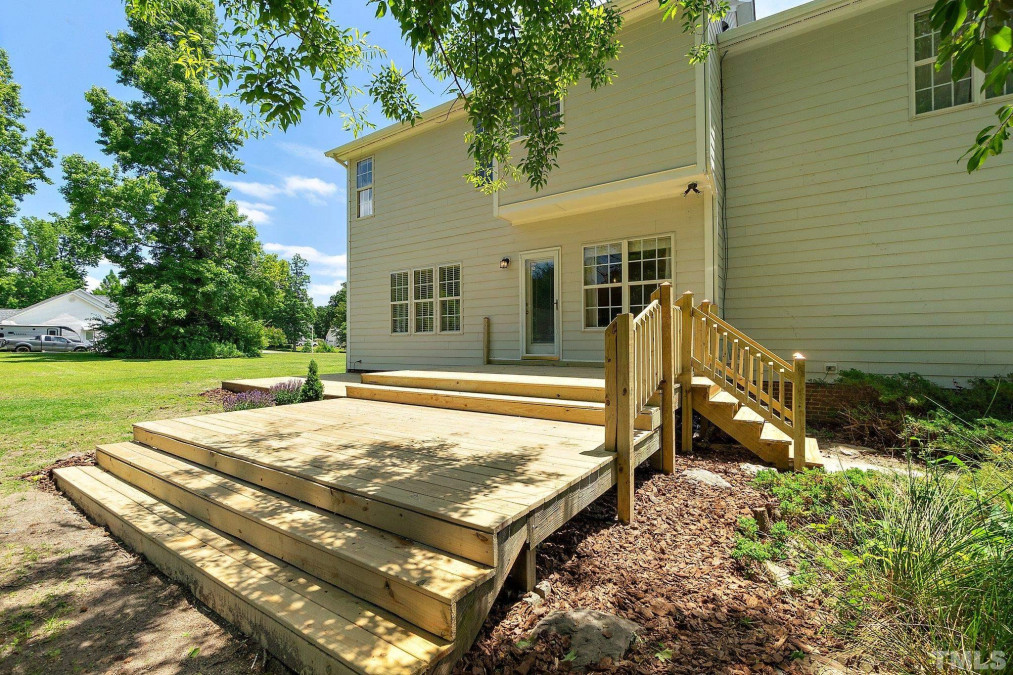 102 Salamander Dr Garner, NC 27529