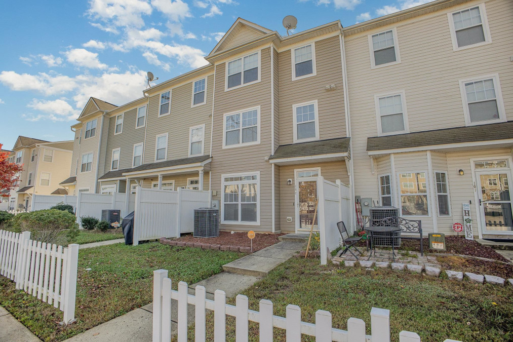 340 Gilman Ln, Raleigh, NC 27610 Raleigh Realty