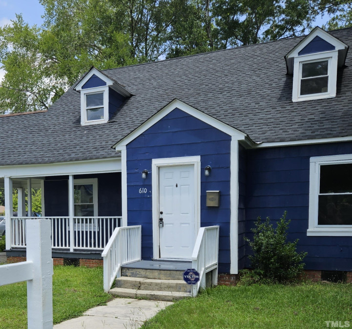 610 Waddell St Selma, NC 27576