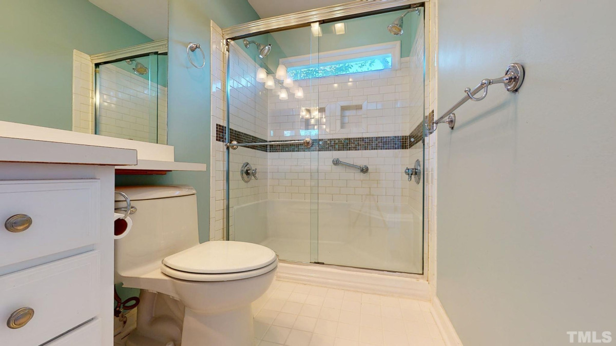3905 Carnegie Ln Raleigh, NC 27612