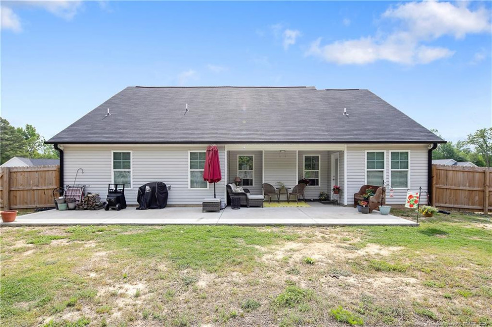 16 Finch Ln Parkton, NC 28371