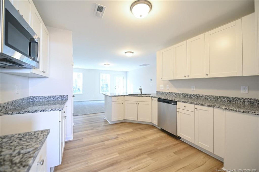 1462 Percheron Pa Fayetteville, NC 28312