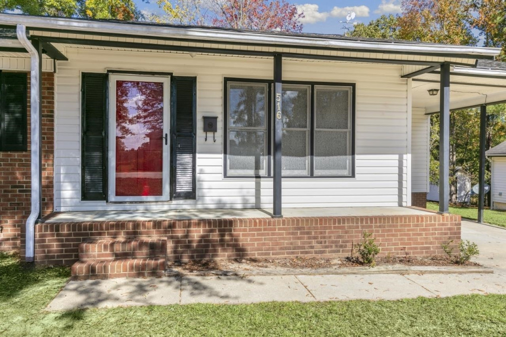 516 Longfellow St Fuquay Varina, NC 27526