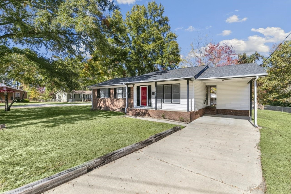 516 Longfellow St Fuquay Varina, NC 27526