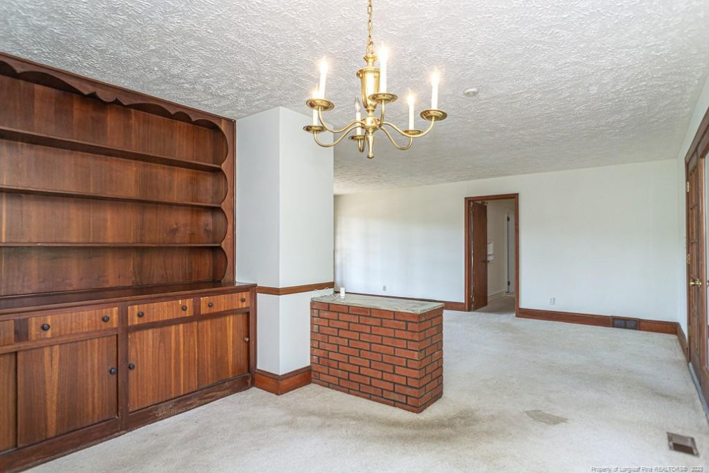 2712 Morganton Fayetteville, NC 28303