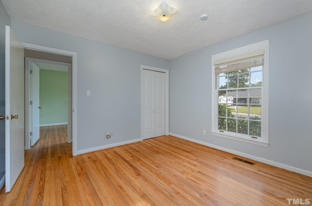 316 Kirkwood Dr Fayetteville, NC 28303