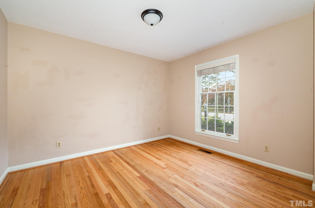 316 Kirkwood Dr Fayetteville, NC 28303