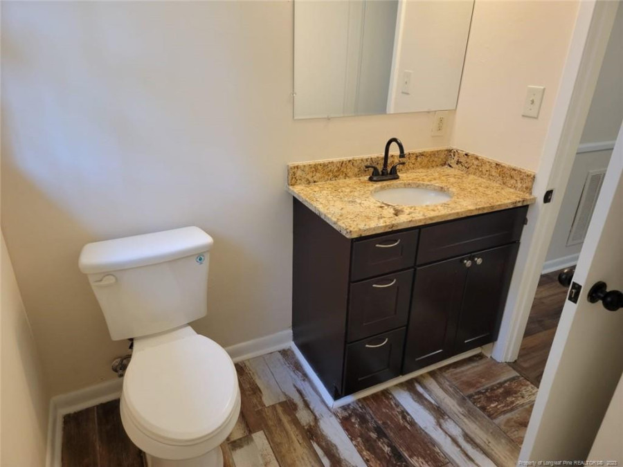 1812 Swann Fayetteville, NC 28303
