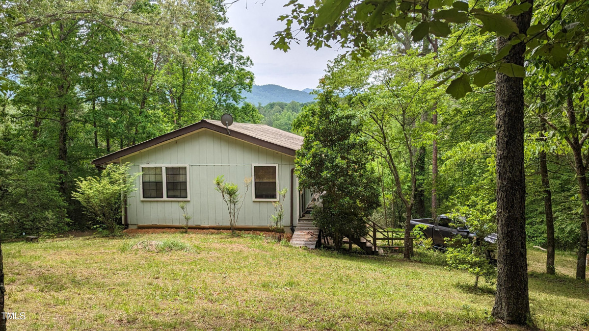 4840 25 70 Hw Hot Springs, NC 28743