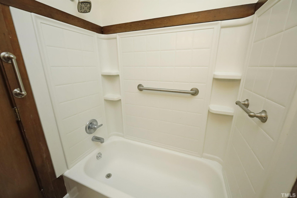 716 Carl Dr Chapel Hill, NC 27516