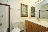 716 Carl Dr Chapel Hill, NC 27516