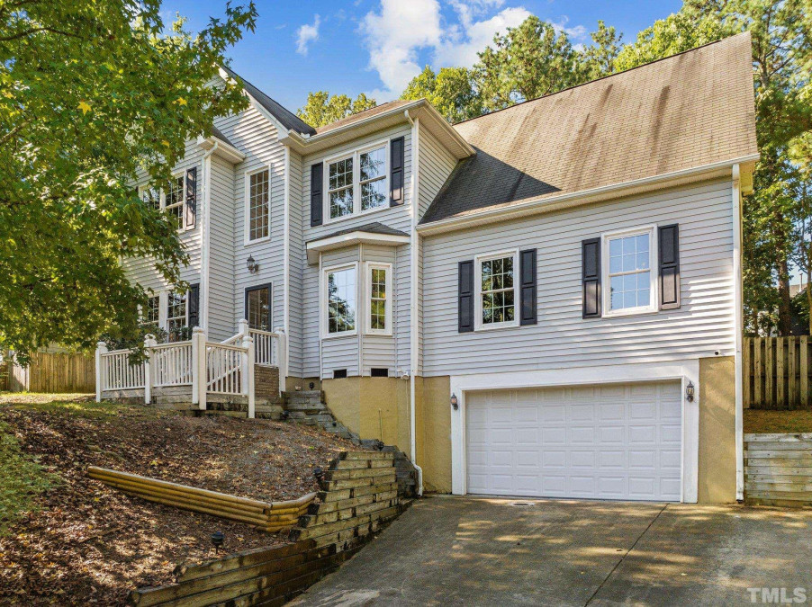 100 Chatsworth St Cary, NC 27513