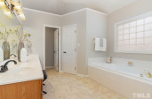 216 Arbordale Ct Cary, NC 27518