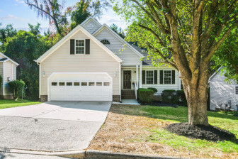 204 Kenilworth Pl Chapel Hill, NC 27516