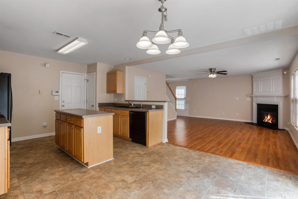 2043 Groundwater Pl Raleigh, NC 27610