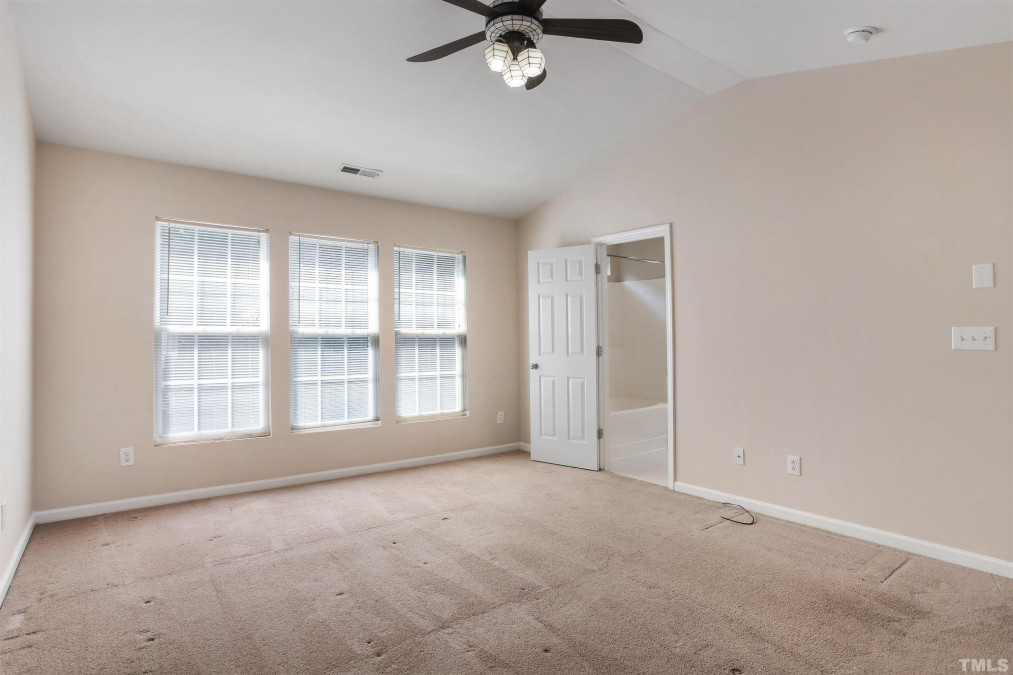 2043 Groundwater Pl Raleigh, NC 27610
