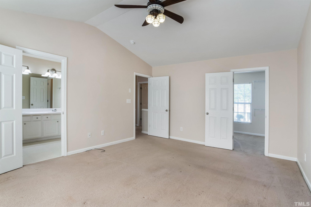 2043 Groundwater Pl Raleigh, NC 27610