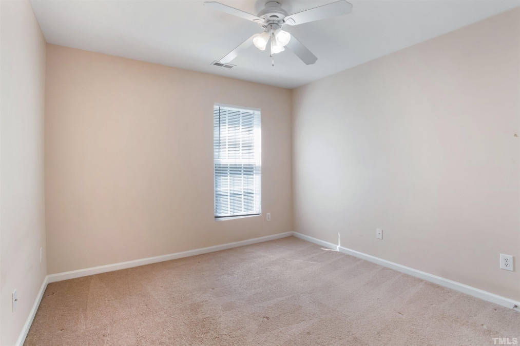 2043 Groundwater Pl Raleigh, NC 27610