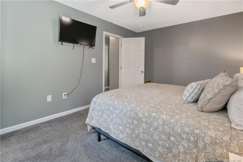 221 Overton Rd Raeford, NC 28376