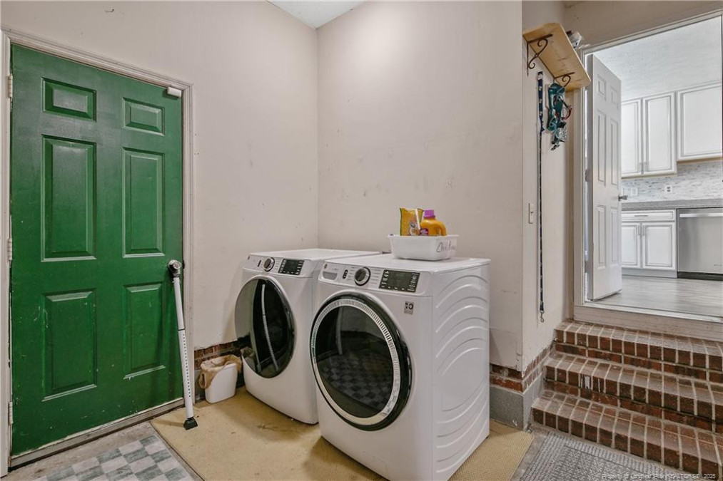 221 Overton Rd Raeford, NC 28376