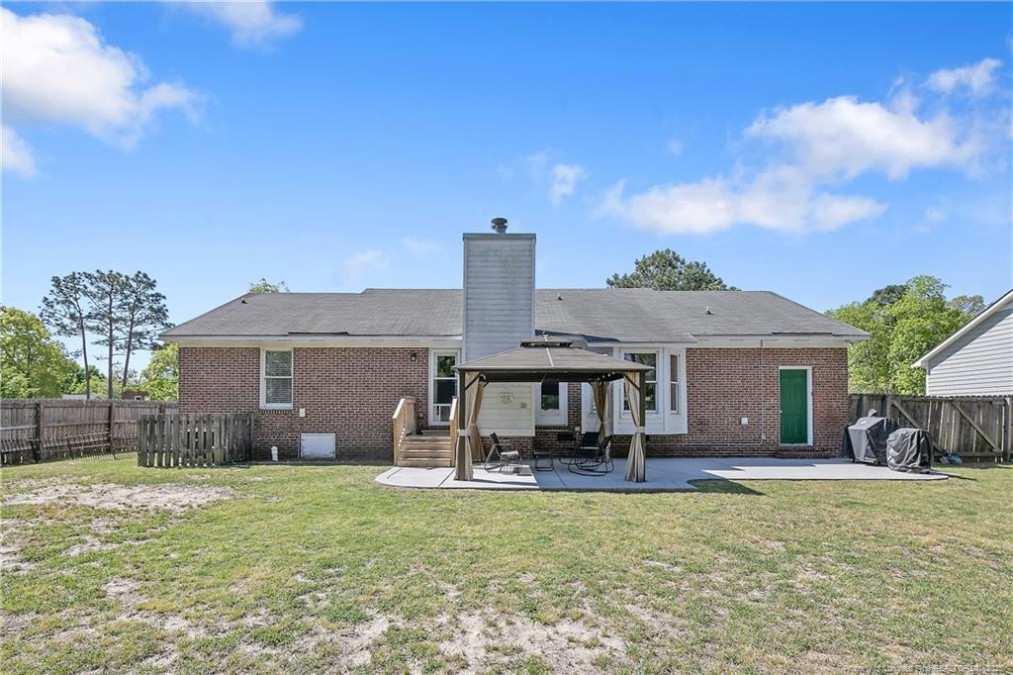 221 Overton Rd Raeford, NC 28376