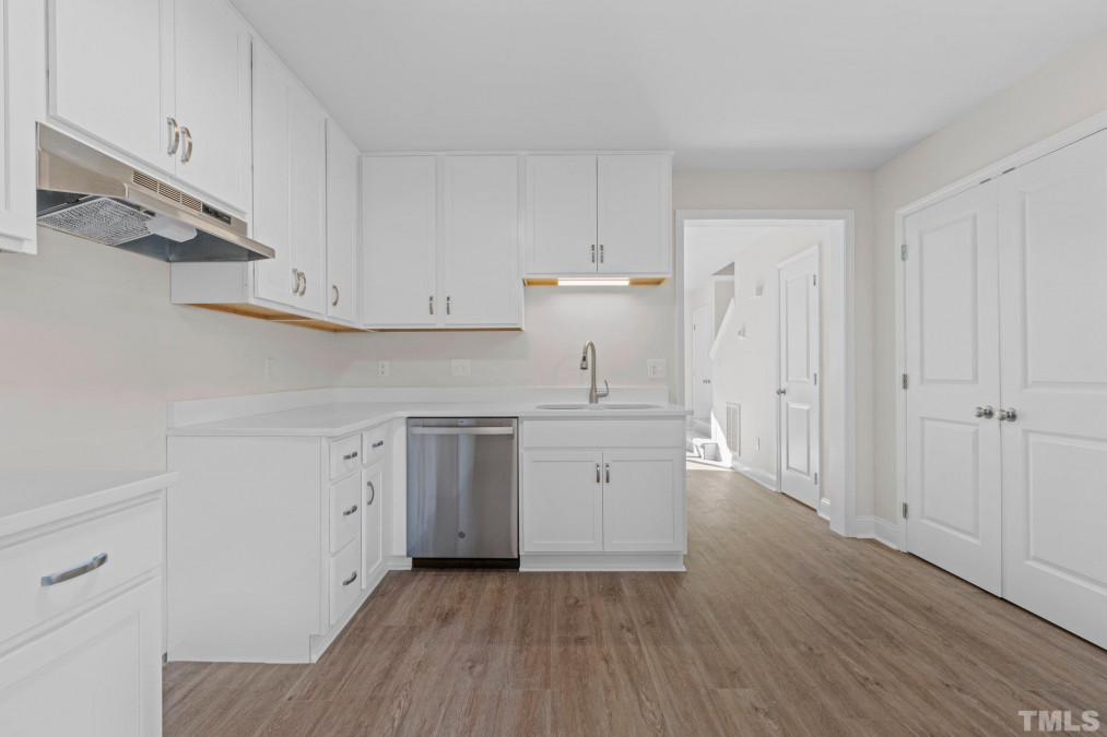 212 Peartree Ln Raleigh, NC 27610